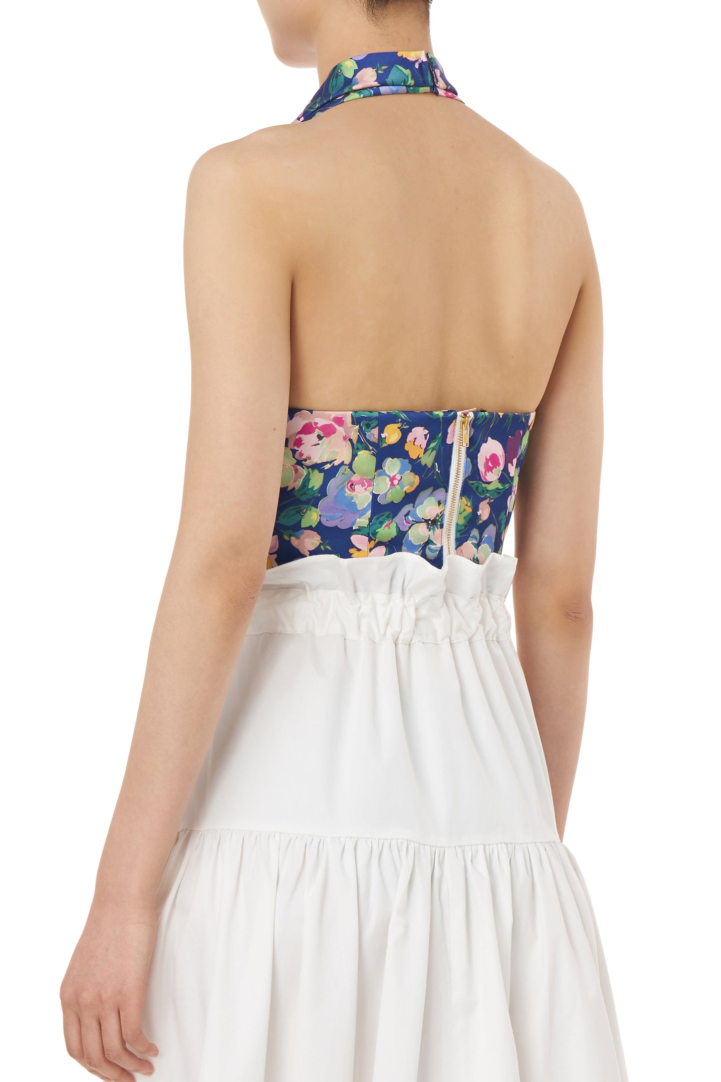 Nelly Bustier