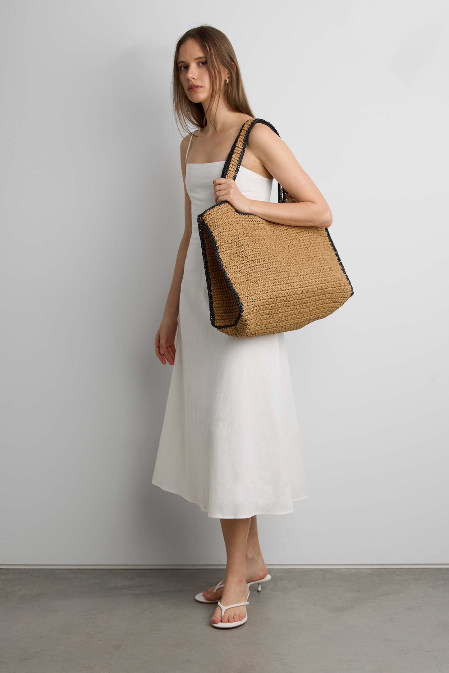 NATURAL STRAW WOVEN TOTE BAG