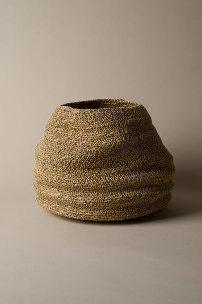 HANDWOVEN BASKET