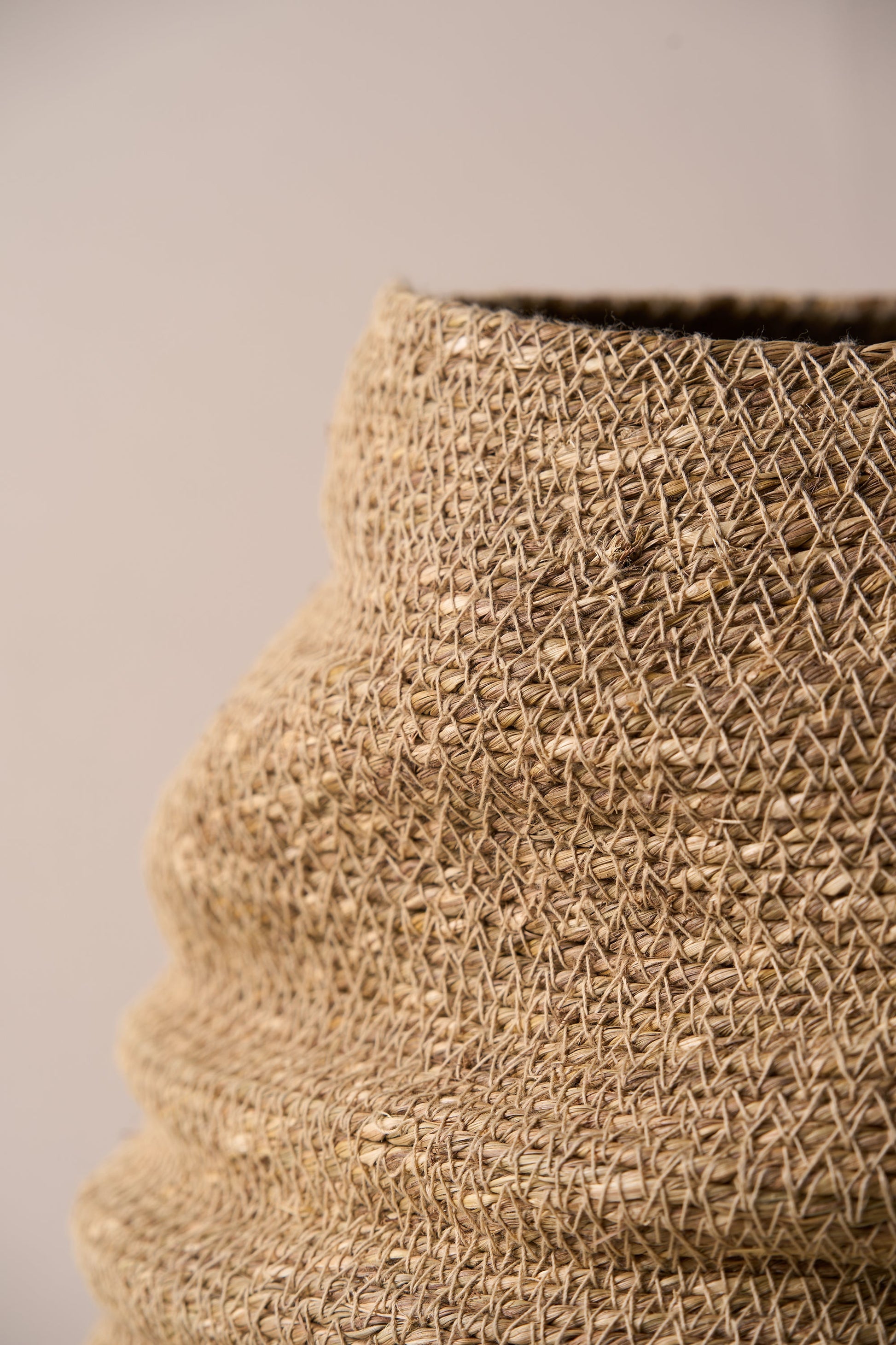 HANDWOVEN BASKET