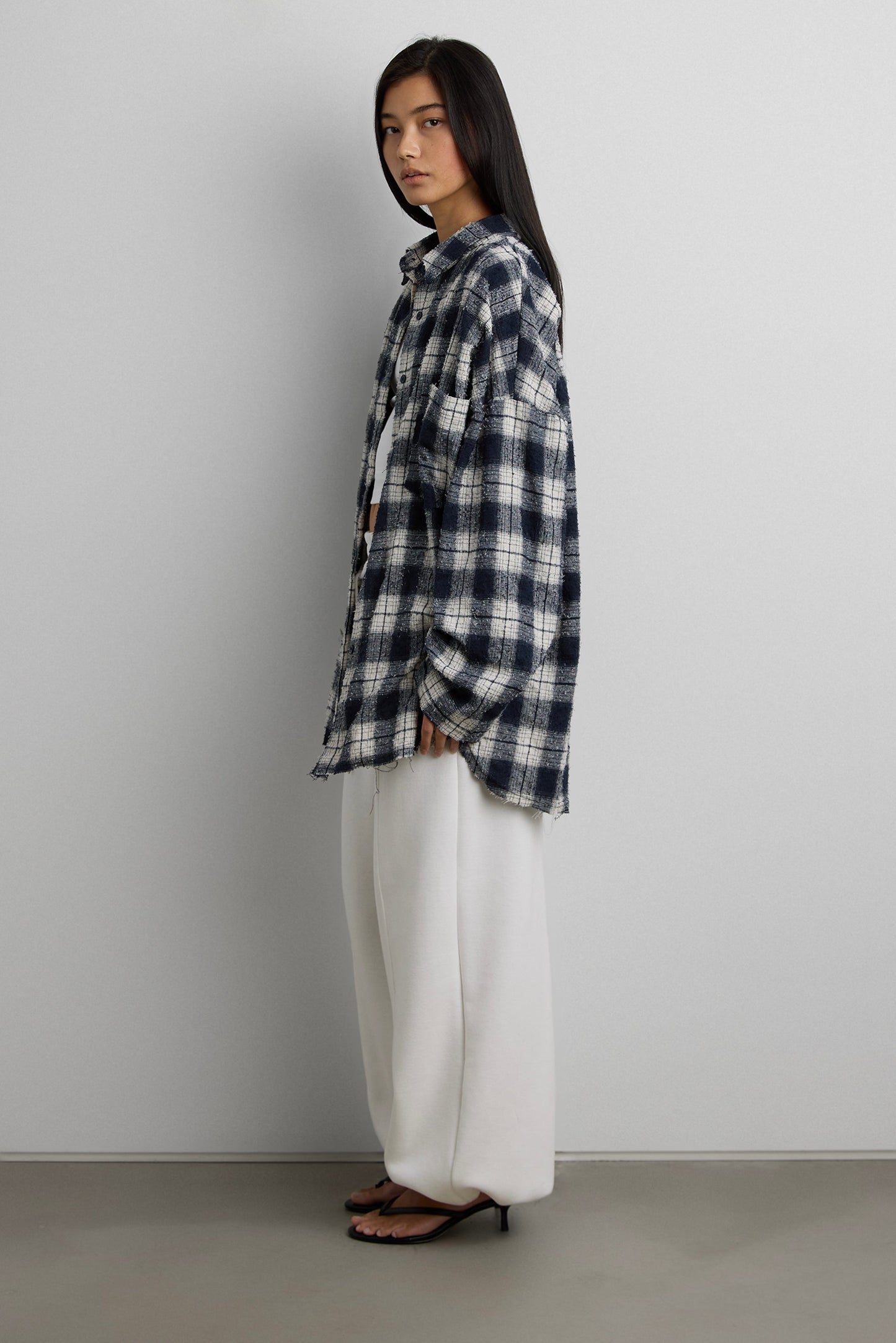 PLAID DISTRESSED VINTAGE SHIRT