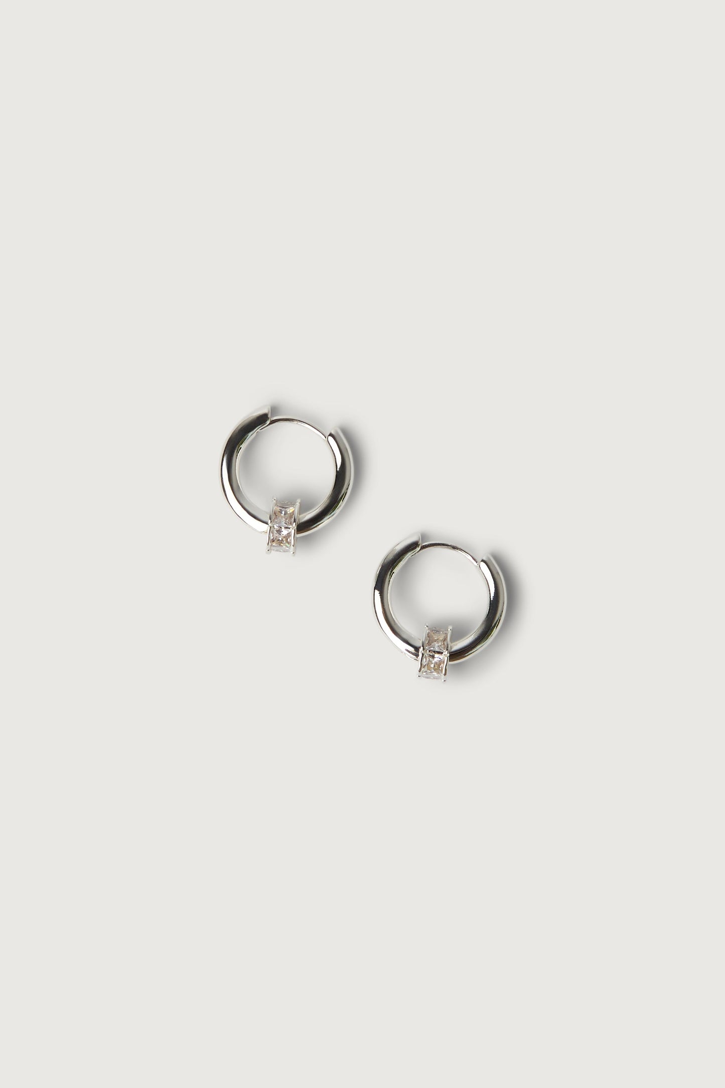 MINIMAL GEM HOOP EARRINGS