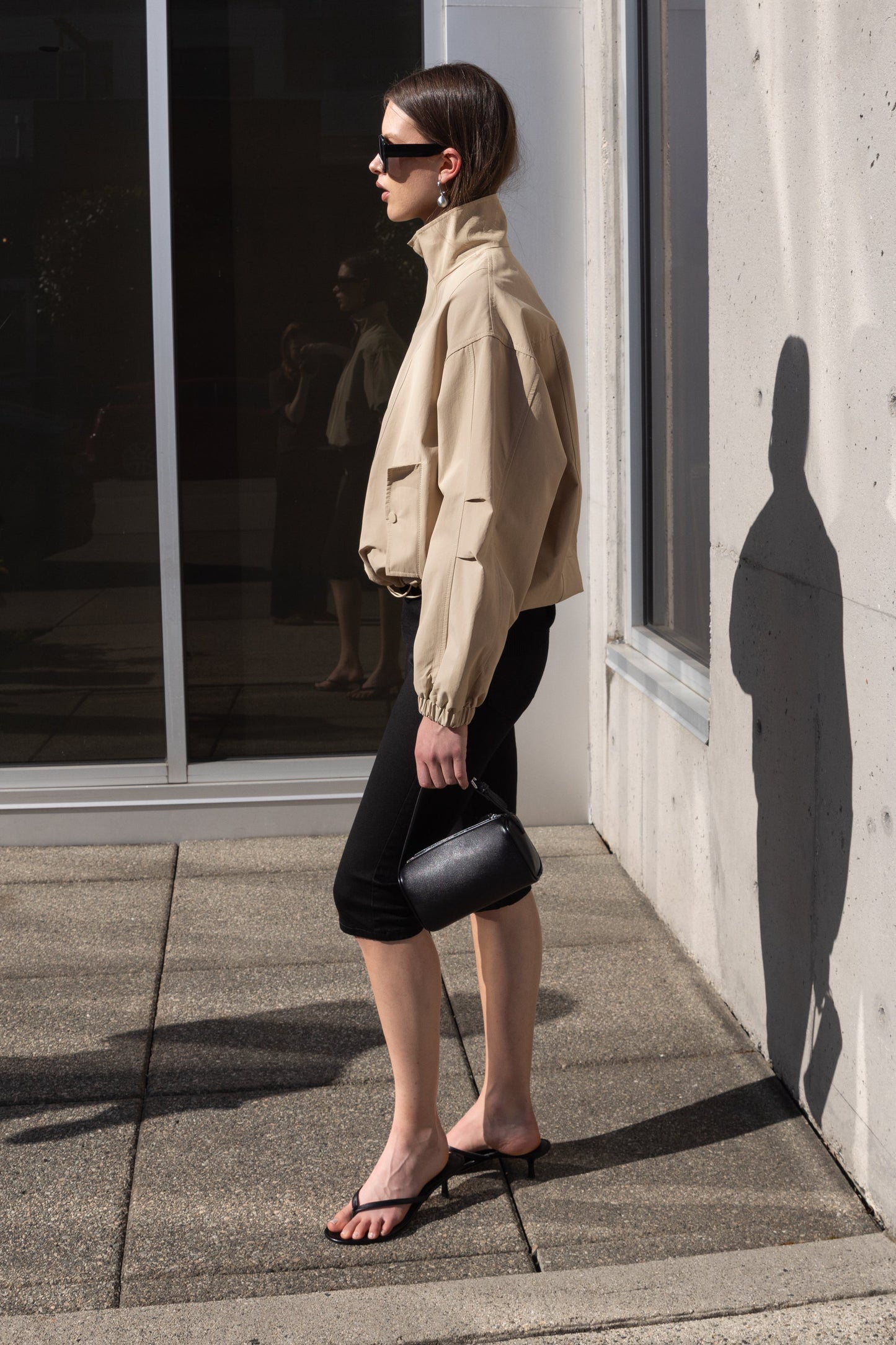 HIGH FUNNEL NECK CROPPED DRAWSTRING JACKET