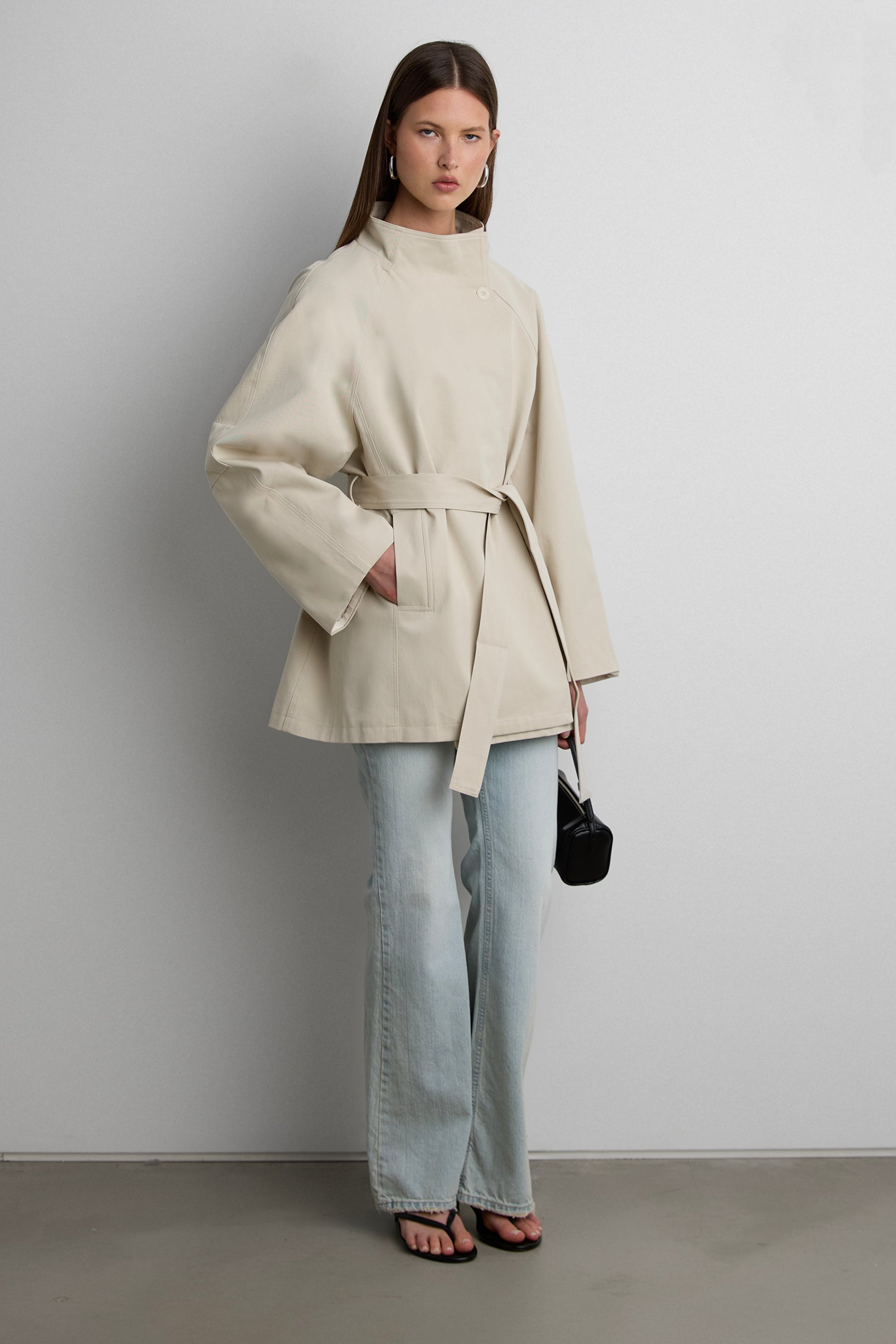 BELTED FUNNEL NECK JACKET