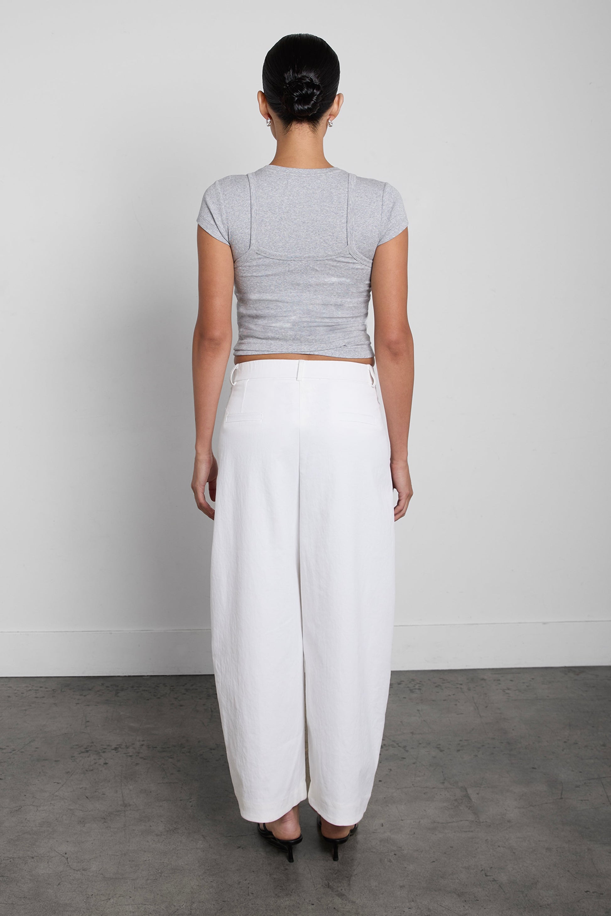 RELAXED PLEATED WIDE LEG PANT
