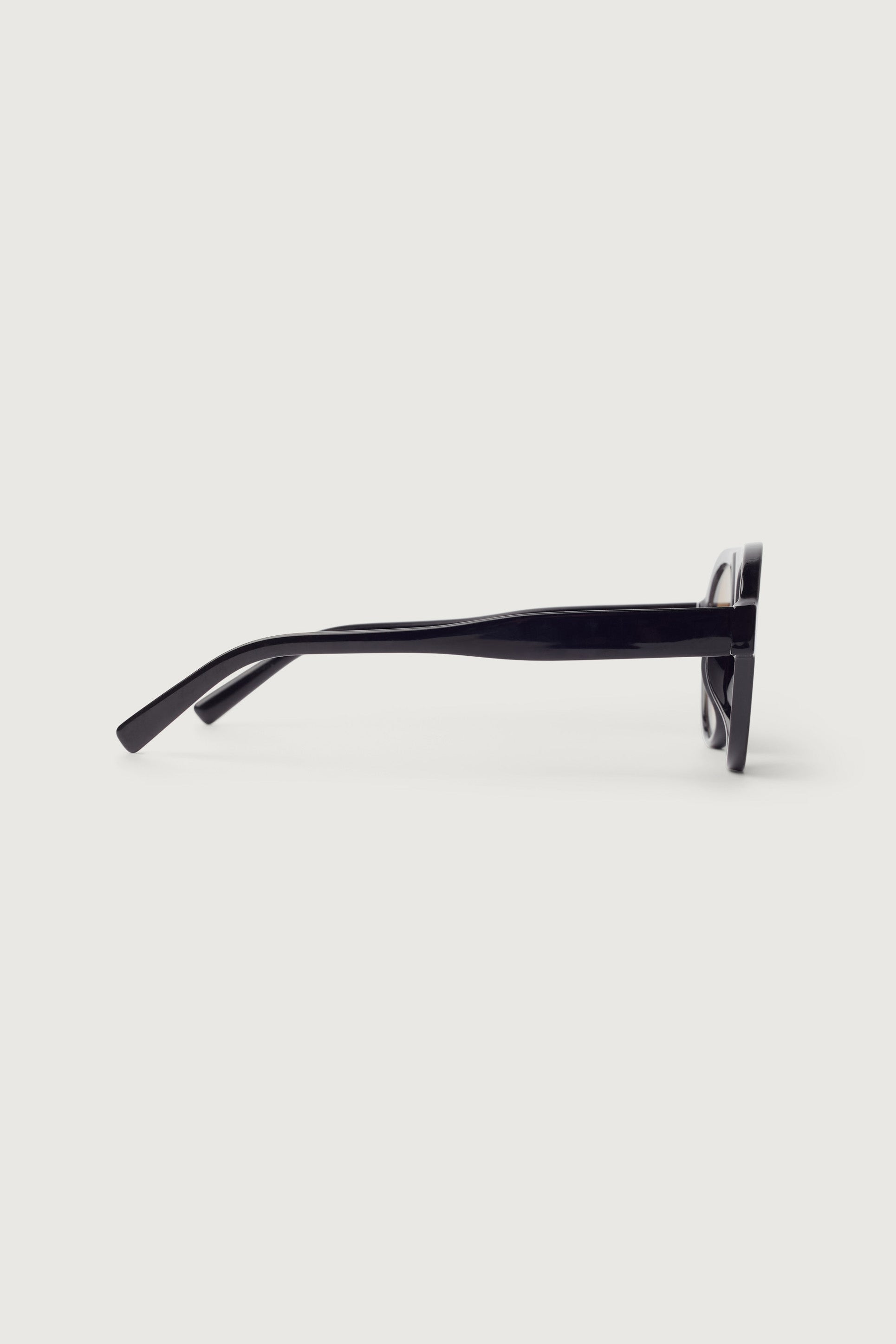 ROUND AVIATOR SUNGLASSES