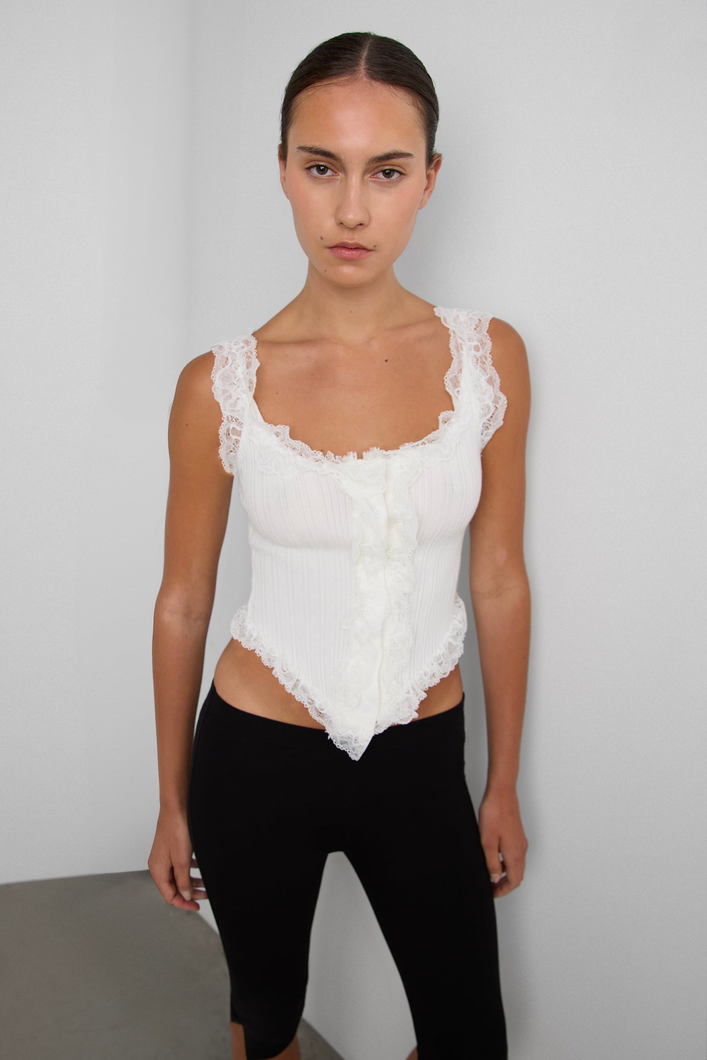 RUFFLED LACE TANK TOP