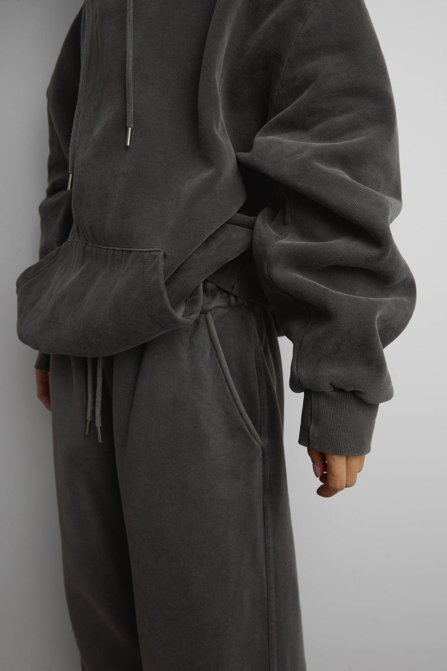 FLEECE STUDIO BOYFRIEND HOODIE