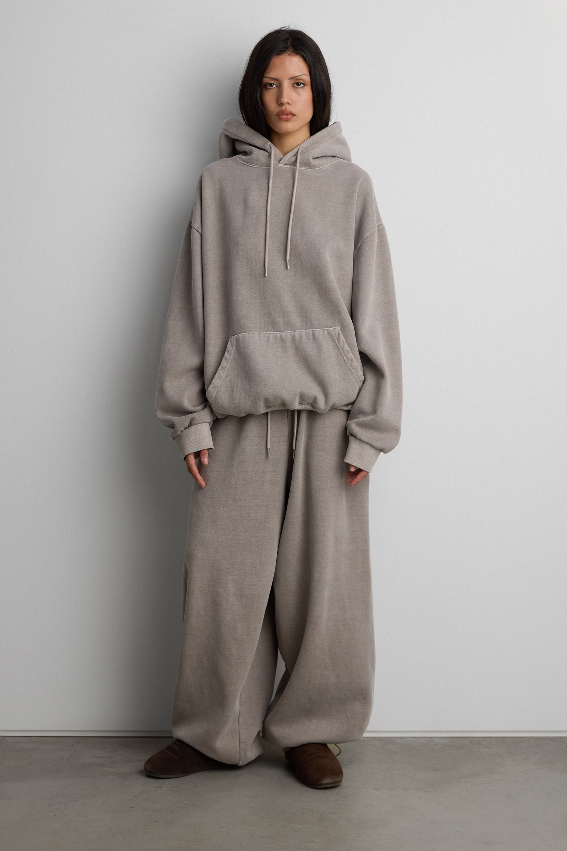 FLEECE STUDIO BOYFRIEND HOODIE