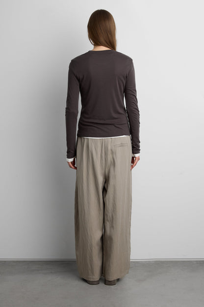 LONG SLEEVE CREW NECK TOP