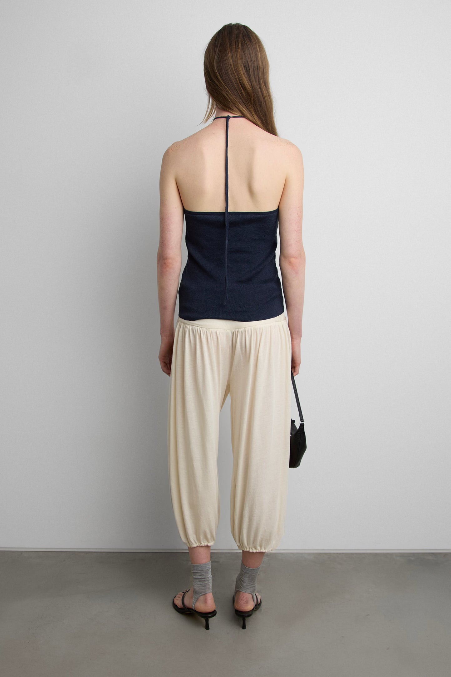 TWISTED LINEN BLEND HALTER NECK TOP