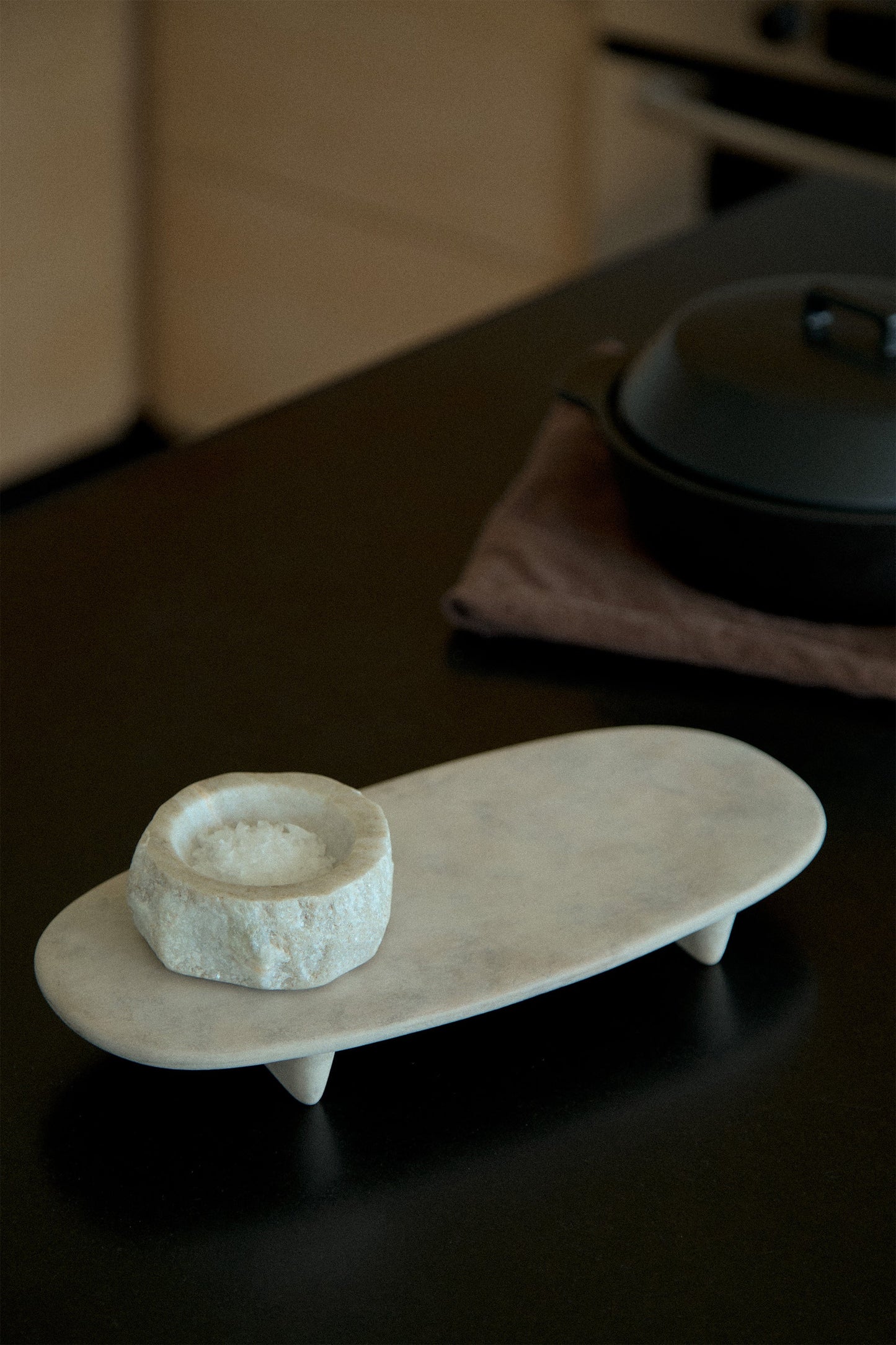 DUO FOOTED TRAY